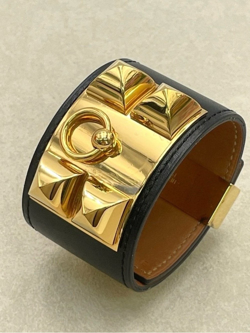 Hermès Collier de Chien Gold Hardware Wide Leather Cuff - Black/Gold - Picture 10 of 16